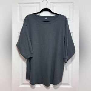 Uniqlo grey 3/4 sleeve waffle crew top L